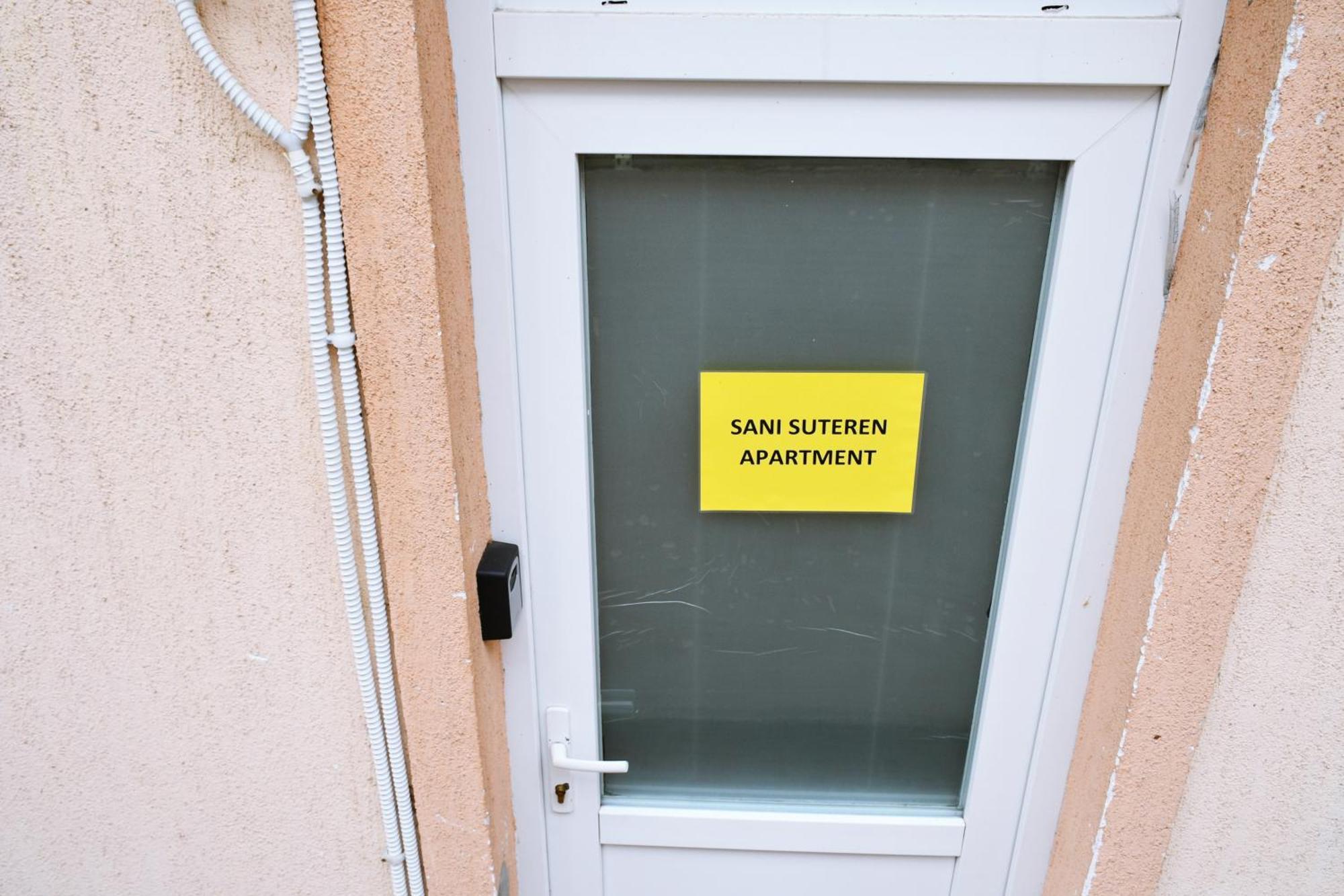 Sani Suteren Apartment Skopje Ngoại thất bức ảnh